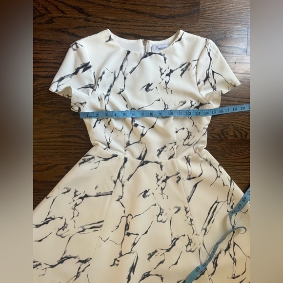 Lumier by Bariano crepe dress Sz. XS white marble print - Picture 9 of 10